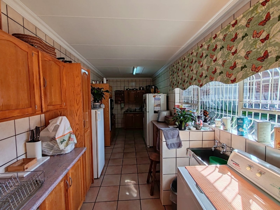 3 Bedroom Property for Sale in Kannoniers Park North West